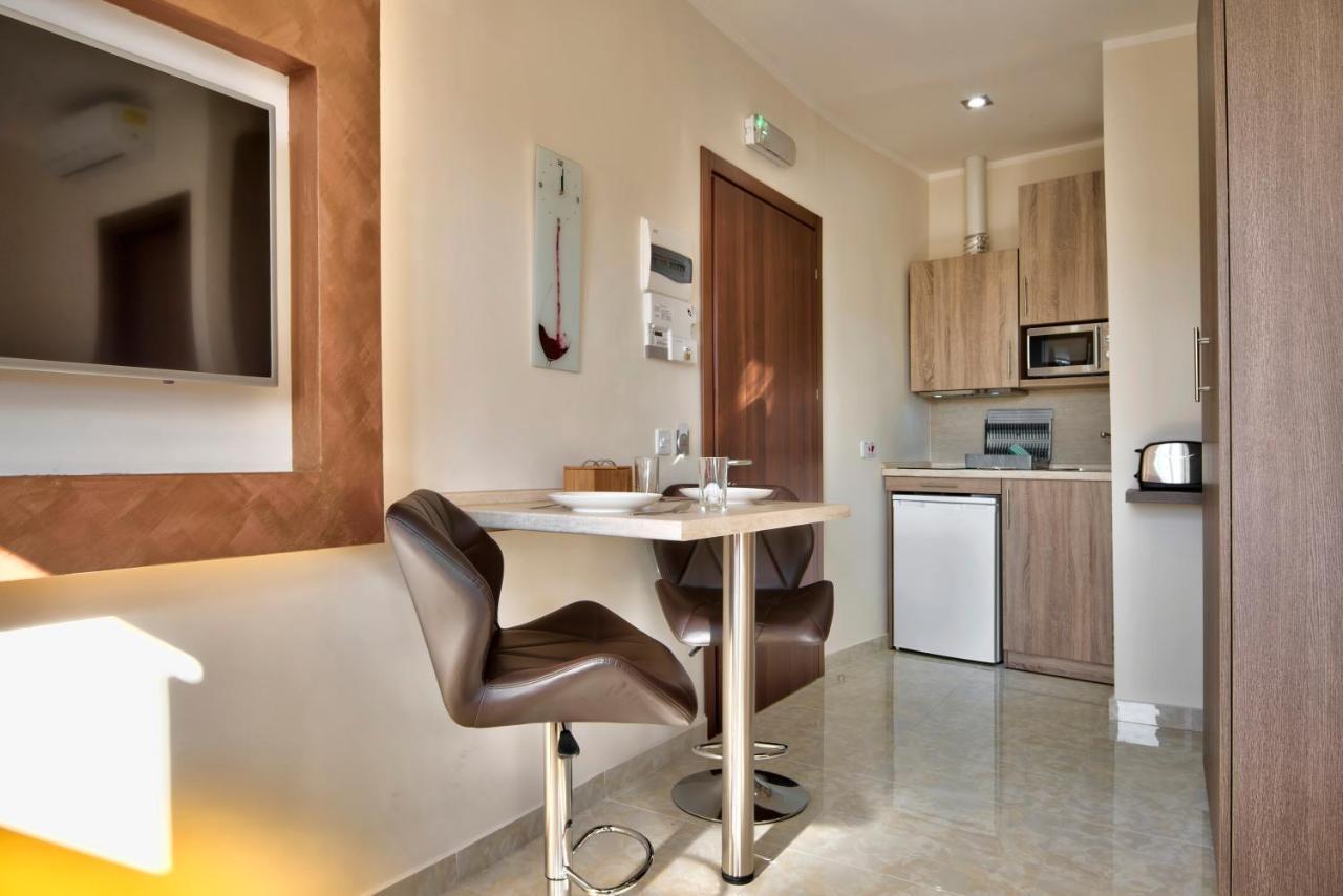 Central Suites St. Julian'S 외부 사진