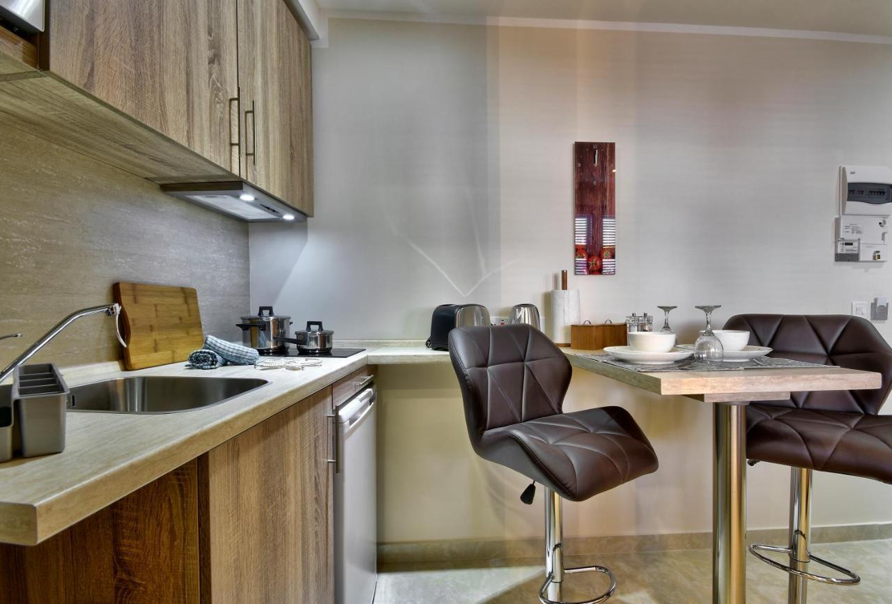 Central Suites St. Julian'S 외부 사진