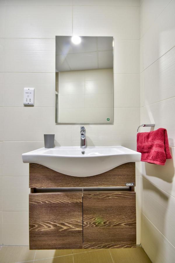 Central Suites St. Julian'S 객실 사진